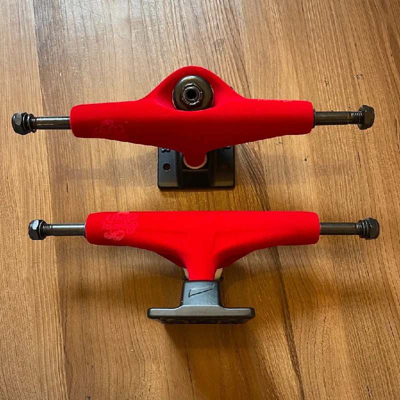 TENSOR - Mag Light Daewon Velvet Red Skateboard Trucks